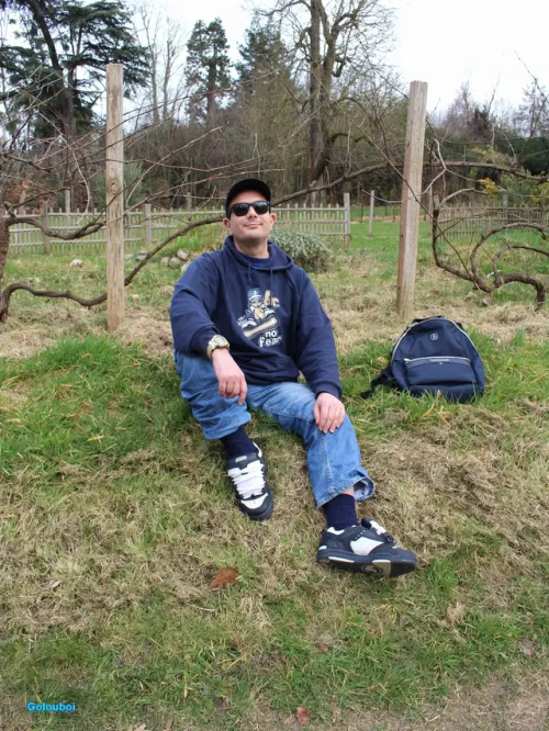 End Of Winter In Versailles, Wearing Vintage Skater Oufit, DVS Skate Shoes, Navy Blue Lacoste Socks,
