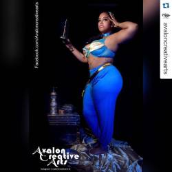 #Repost @Avaloncreativearts ・・・ Model Jackie  @Jackieabitches  Embracing Jasmine