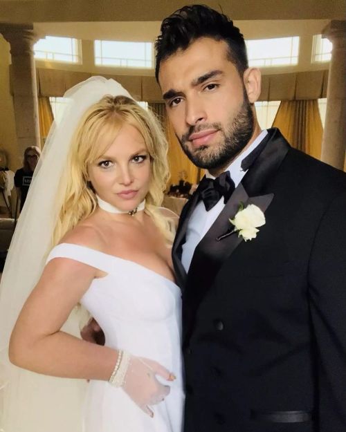 britneyspears: Wow !!! Holy holy crap !!! WE DID IT !!! WE GOT MARRIED ‍♀️ !!! Gggggeeeeezz
