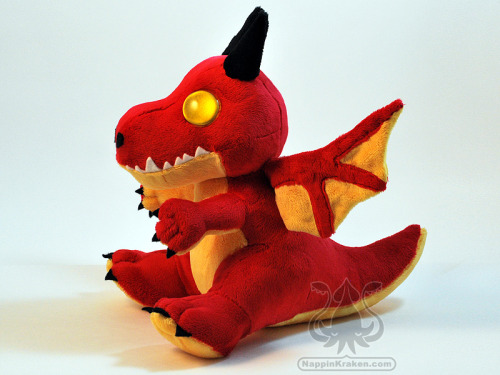 nappinkraken:  New plush based on World of Warcraft’s dragon whelps! Made in a style to match their existing wyvern and gryphon plushies! It’ll be a little while before price and stuff is figured out. Gotta make a few to get the hang of how long it