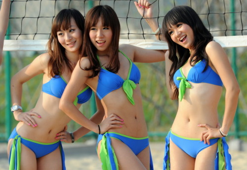 ultimate-bikini-babes: Beautiful Bikini Babes Download more of hot Bikini babes at : play.go