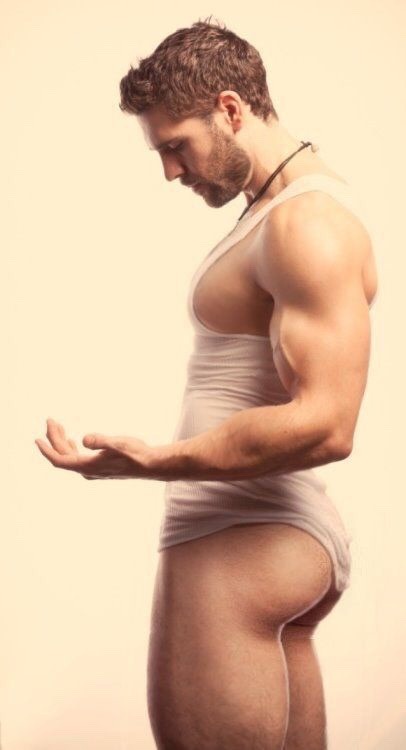 Hot Hunks & Big Bubble Butts 2.0