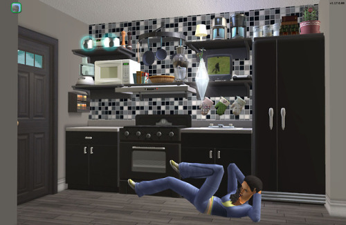 littlelittlesimmies: How to take advantage of the kitchen in a small home ? Well, nobody asked for t