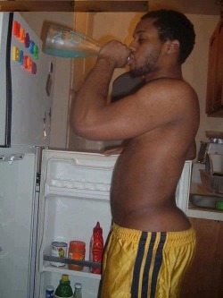 Hesgorgousandnaked