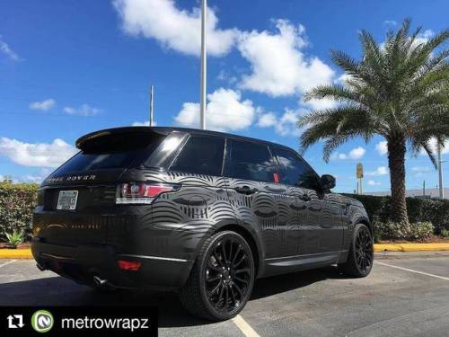 #Repost @metrowrapz ・・・ Miami Full Time! @aholsniffsglue #pickyourpoison #metrowrapz #theartplug #ah