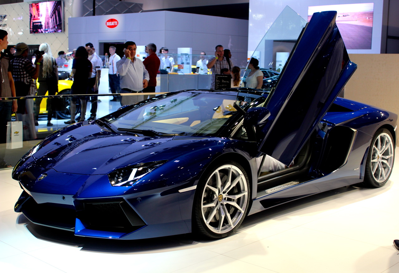 g65v12:  Aventador Roadster  