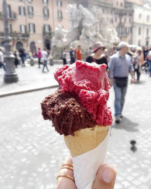 #gelato #roma #travelgram (at Piazza Navona)