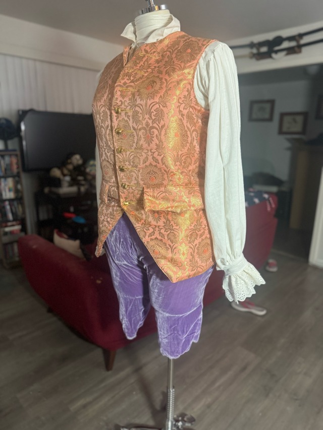 Stede Outfit#2!
The creamsicle outfit.
I lucked out finding the screen accurate brocade for this waistcoat, but I had to 