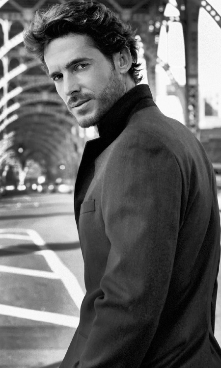 b7i8s:  PETER ARGUE A MAN OF SUBLIME BEAUTY & MASCULINITY  @   https://jacque604.wordpress.com/ 