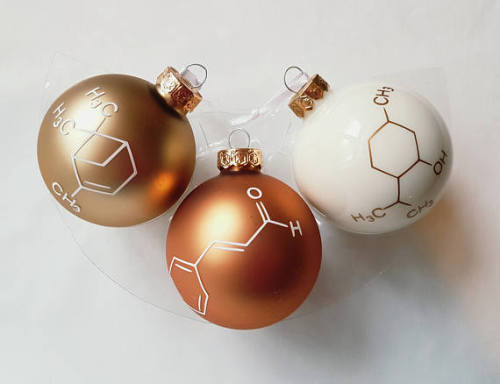 Christmas Molecule Baubles //FlyandScope