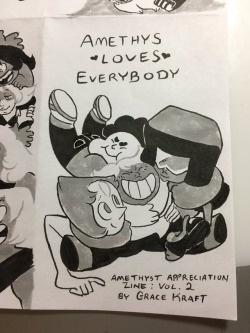 as-warm-as-choco: New Amethyst Zine by Grace Kraft (x) !  A sequel to her “Everybody loves Amethyst” zine from last year, “Amethyst loves everybody” (Availabe at Connecticon and SDCC) ! Nefeli, look at those Famethysts, I wann cry! (also