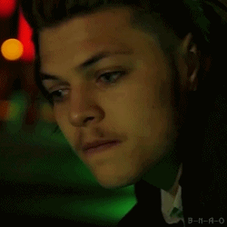 Broken •Ivar The Boneless Modern AU•