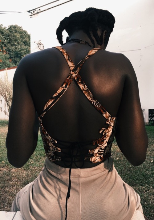 blackfashion: She’s Pure Gold  Ig : @sarf_bort Ghana