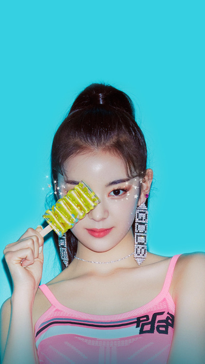 ITZY Lockscreens 