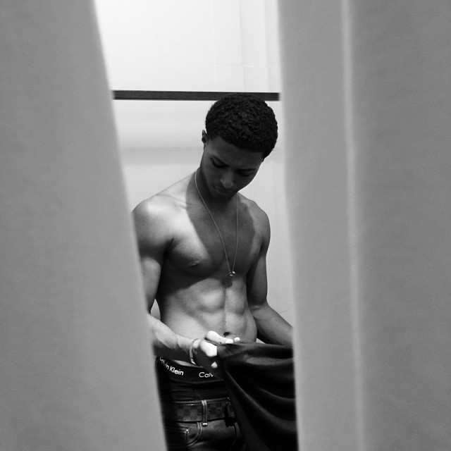 manuponman:  The desire is real. prettyboiidel:  texaslove2013:  lowkeyfreak:  gdr1: