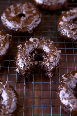 foodffs:MEXICAN CHOCOLATE DONUTS Really nice