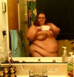 fatandhot:  princsscupycake:  Full body.