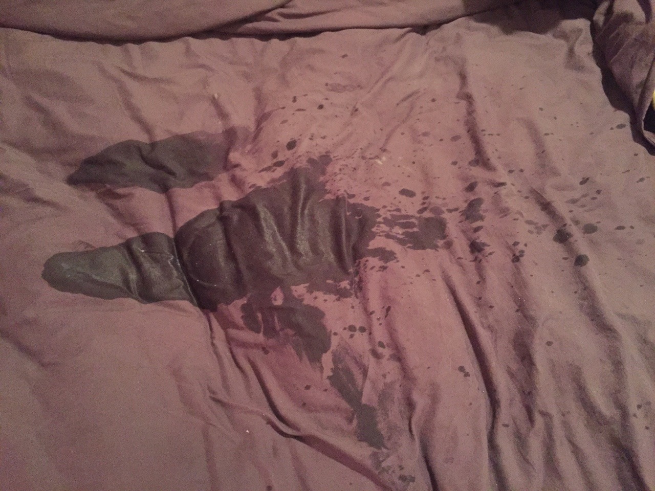 thickcanadiangirlie:  Making a mess….I love to squirt