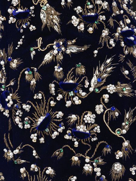 Christian Dior, Bosphor, La Ligne Aimant, evening dress, 1956. Paris. Embroidered velvet with gold t