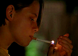 kstewfuckyeah:  Kristen  +  Smoking