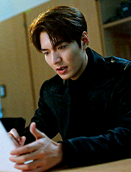 LEE MIN-HO & KIM GO-EUN As LEE GON & JEONG TAE-EUL THE KING: ETERNAL MONARCH : (2020) Dir. Baek Sang-Hoon,