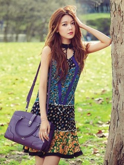 stylekorea:  SNSD‘s Soo Young for Grazia