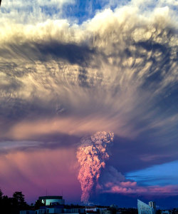 softwaring:  Max Perez - Calbuco Volcano Eruption, April 22 2015