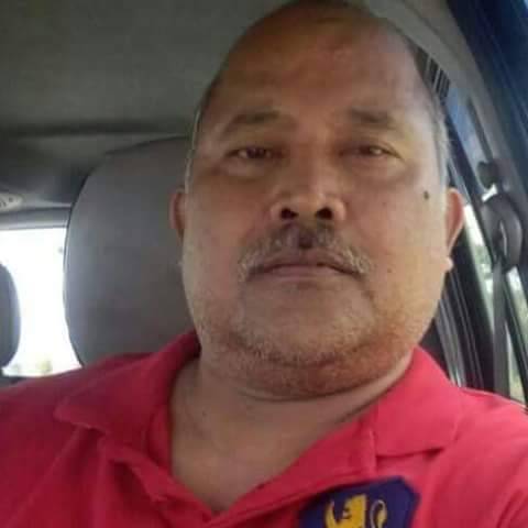 daddykedah40an:  ewaiki:  melayukegersangan:  Daddy bear  Sedap cium mult   Daddy