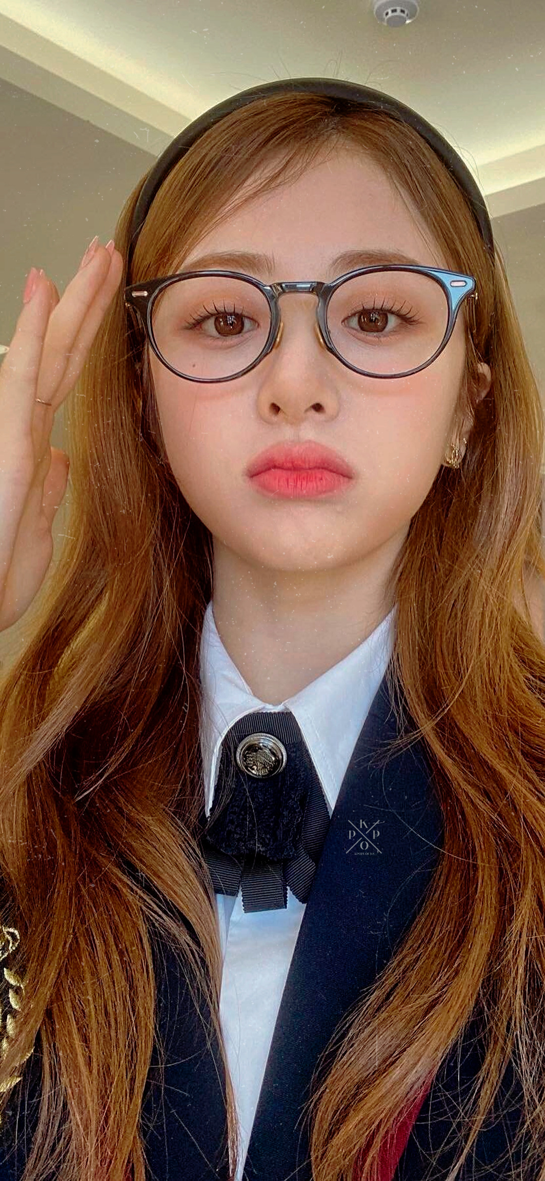 kpop-locks:꒰ ˀˀ ↷ yunjin ; simple “♡ᵎ ꒱like/reblog | @dive2feardon’t