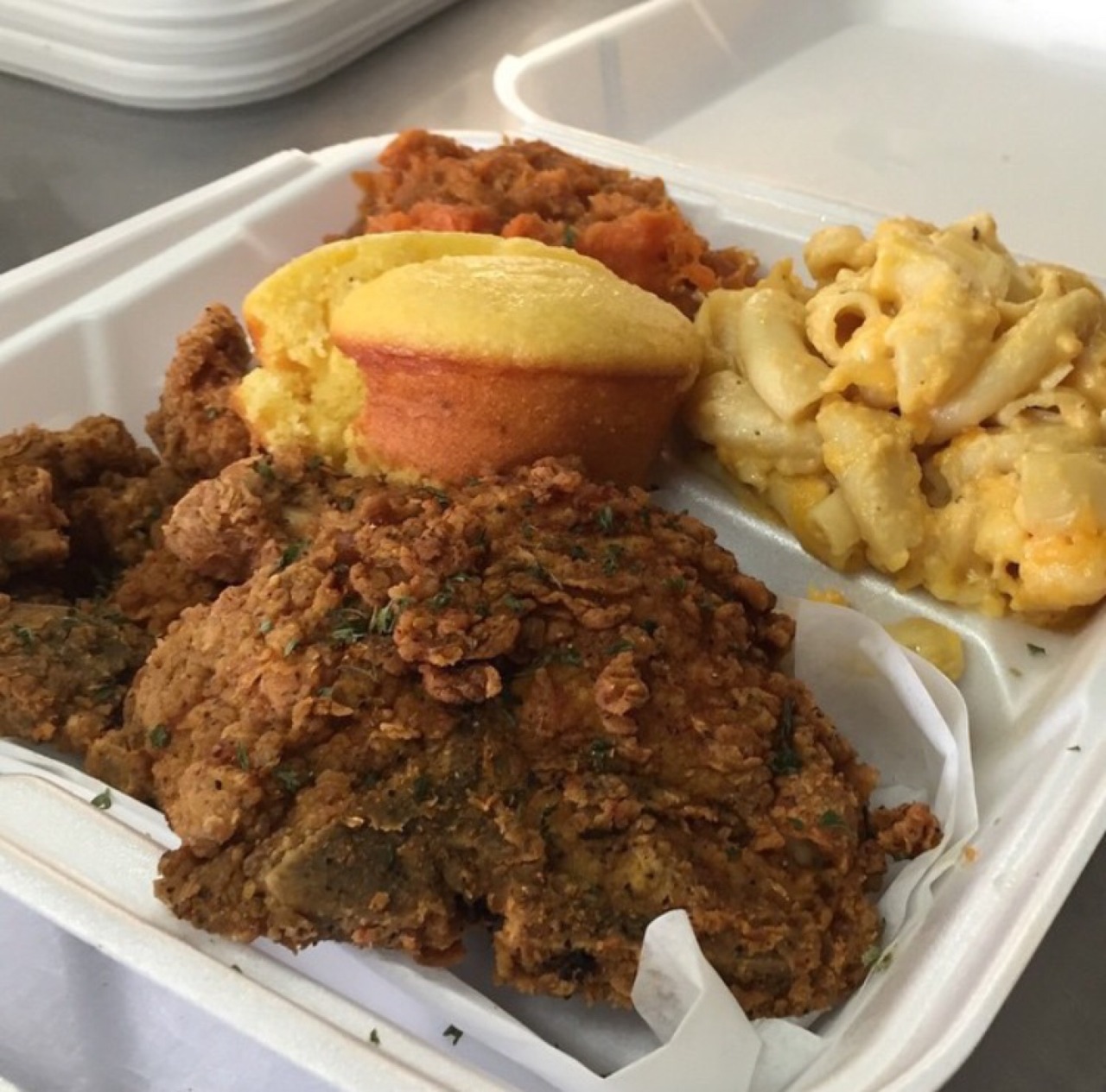 afro-arts:  The People’s Kitchen  IG: thepeopleskitchen   Los Angeles, CA  CLICK