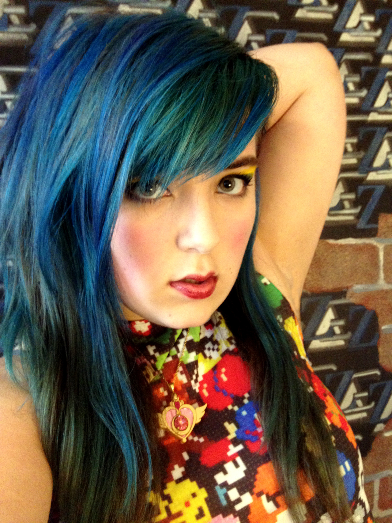 chubby-bunnies:  chapped lips. blue hellfire. US 14. ++