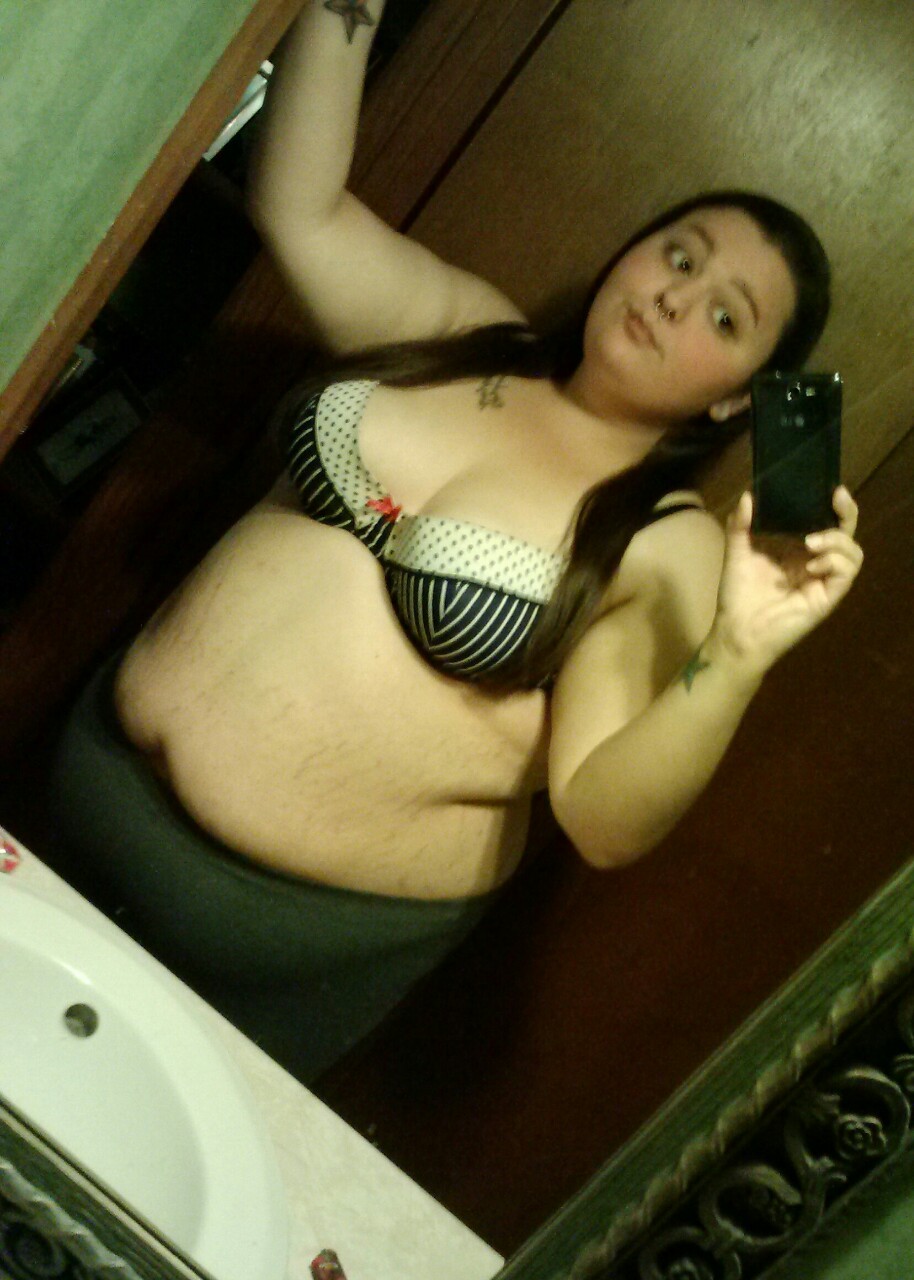 obesegoddess:  That belly.