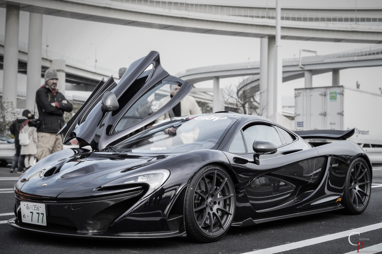 celestinephotography:  Beautiful Car Guy’s P1 @ 大黒ふ頭