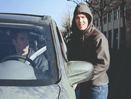 sensitivehandsomeactionman:Alec+hoodie | Dark Angel 2.18