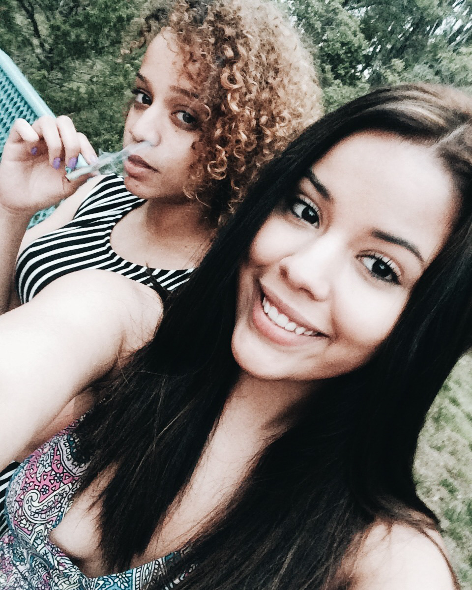 weed-queens:4 2 0
