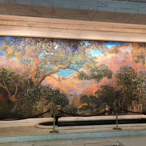 tkkatherineblog:The Dream Garden (Maxfield Parrish) - Curtis Building Inst @derstinedesigns