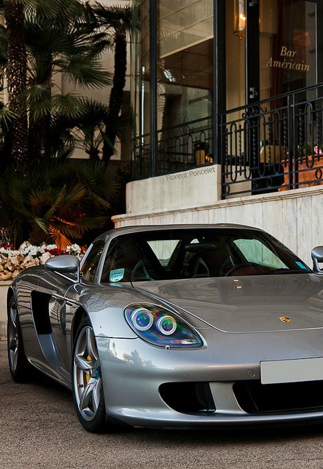 dreamer-garage - Porsche Carrera GT (via)