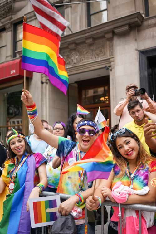 activistnyc:This is what PURE JOY looks like!! #NYCPride #prideparade #loveislove #lovewins