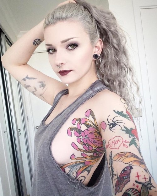 Porn Pics tattedbeautues:      Vehera Suicide   