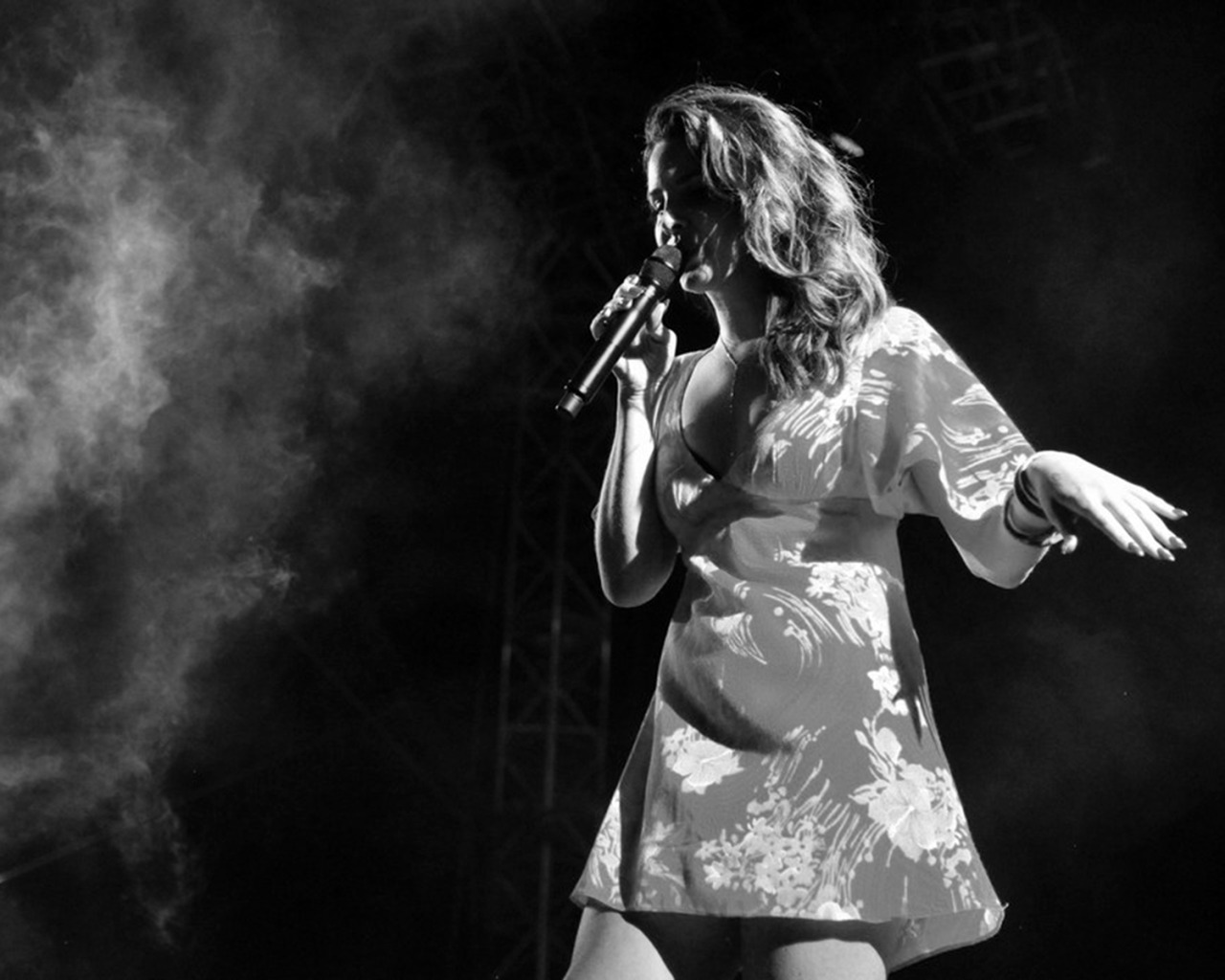 senyahearts:  Lana Del Rey Coachella Day 3, (13/04/2014) 