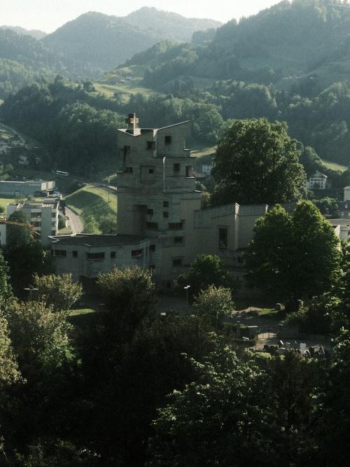 evilbuildingsblog:  Church in Lichtensteig, Switzerland