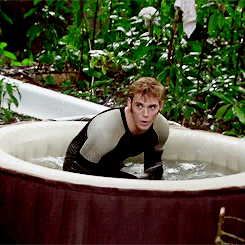 frostingpeetaswounds:   (x) 