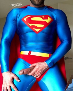 captnspandex:  Superman Sunday