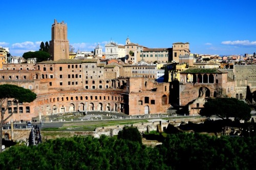 italian-landscapes:Torre delle Milizie e Foro di Traiano, Roma (Tower of the Militia and Trajan’s Ma