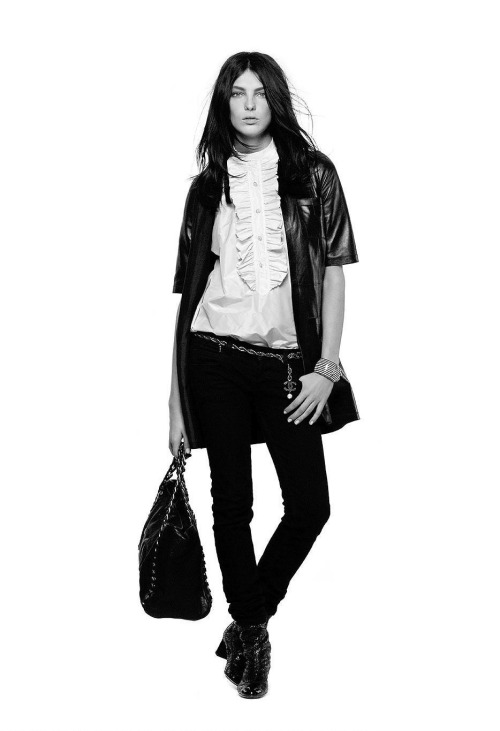 lelaid: Daria Werbowy by Karl Lagerfeld for Chanel, Fall/Winter 2006