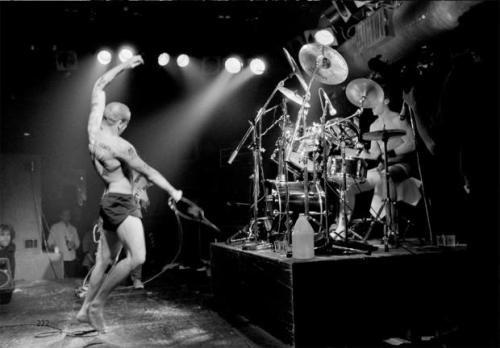 sonicyouth1990:Catherine Ceresole’s New York No Wave photos1. Henry Rollins (Black Flag), Cat Club, 