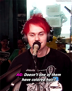 teenagedfricks:Michael Clifford Reacts To Ariana Grande’s Personal Message