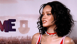 ririwhatsmyname: “Seriously, all I want is a guy to take me out and make me laugh