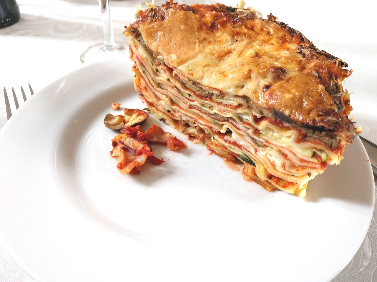 food-porn-diary:  Lasagnes de légumes de Madame [OC][4032x3024]