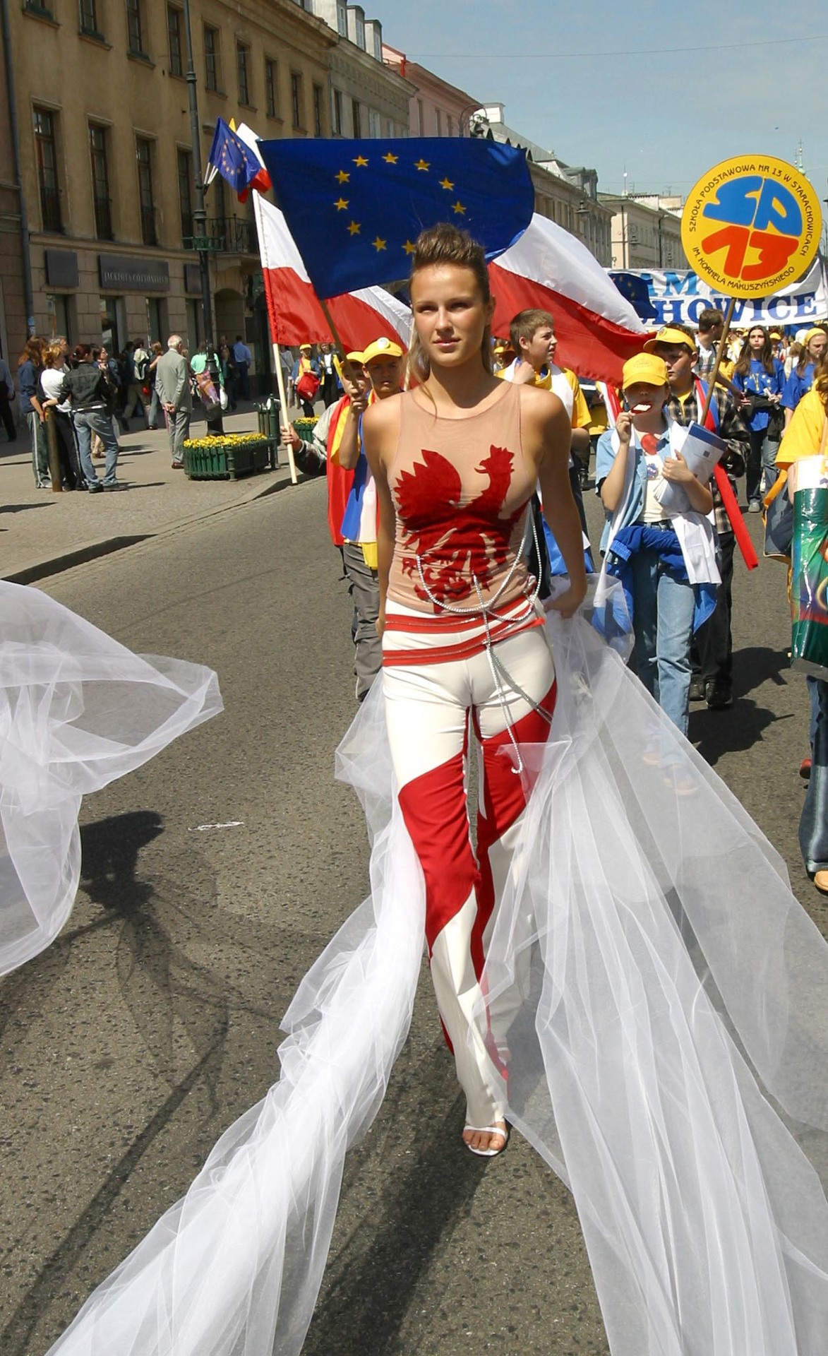 parade girl #CamelToeGirls